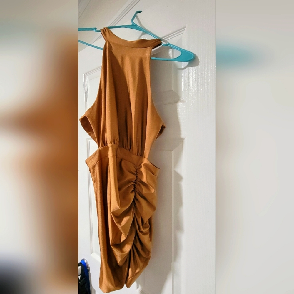 Cut it out mini dress size large in the color gold